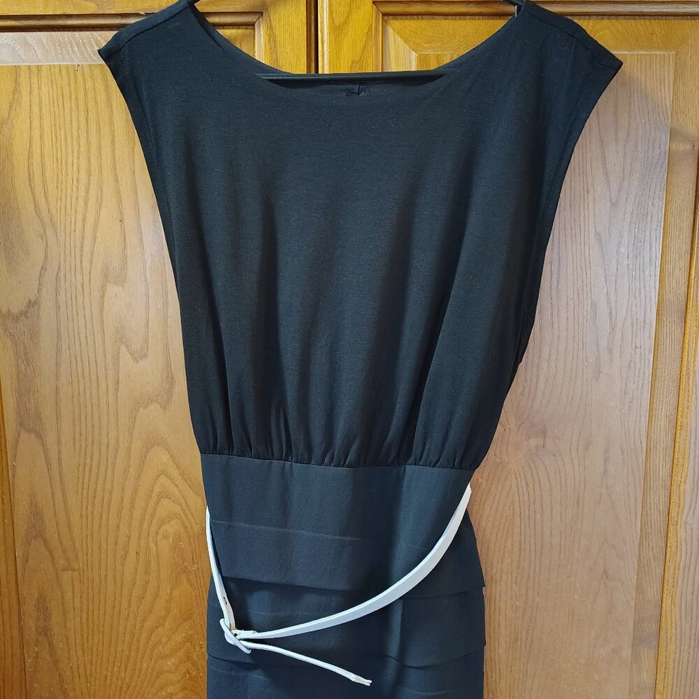 Alice + Olivia Mini Black Dress Keyhole Back White Belt & Bows Tiered Sz S